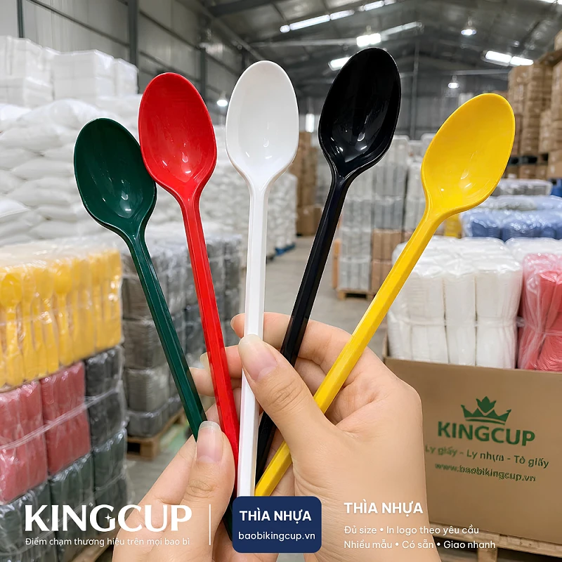 Thìa Nhựa Dùng Một Lần 15cm, 20cm
