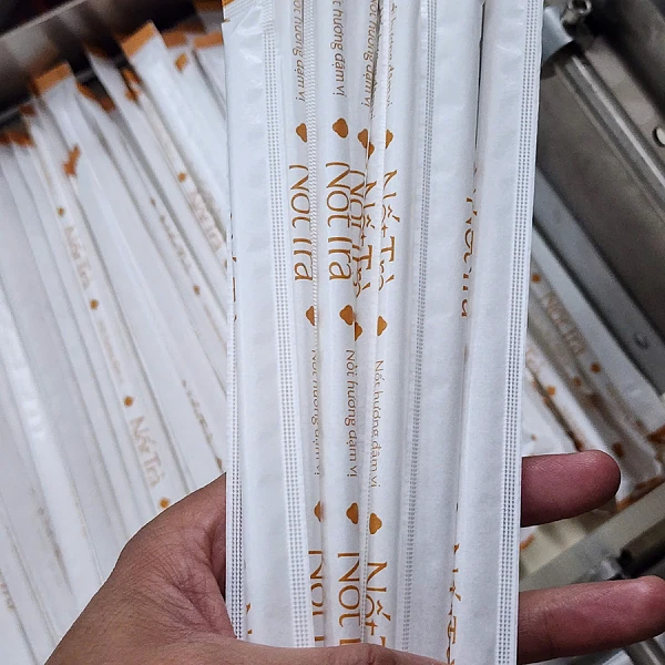Ống Hút Nhựa Bọc Giấy Trơn & In Logo (Phi 6 - Phi 8 - Phi 12) liên quan
